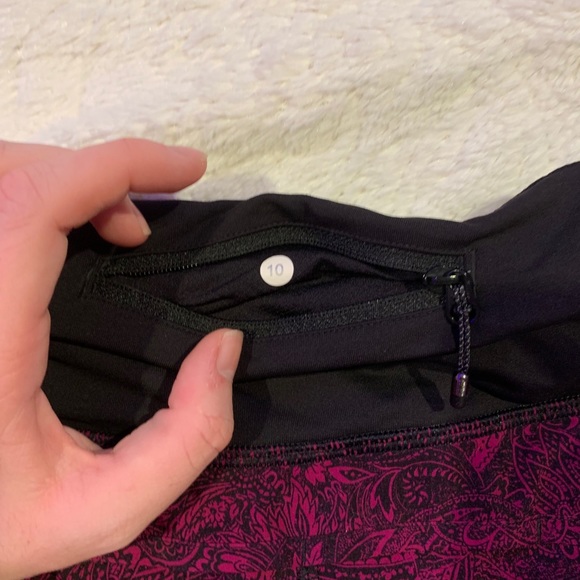 lululemon shorts - Picture 4 of 4